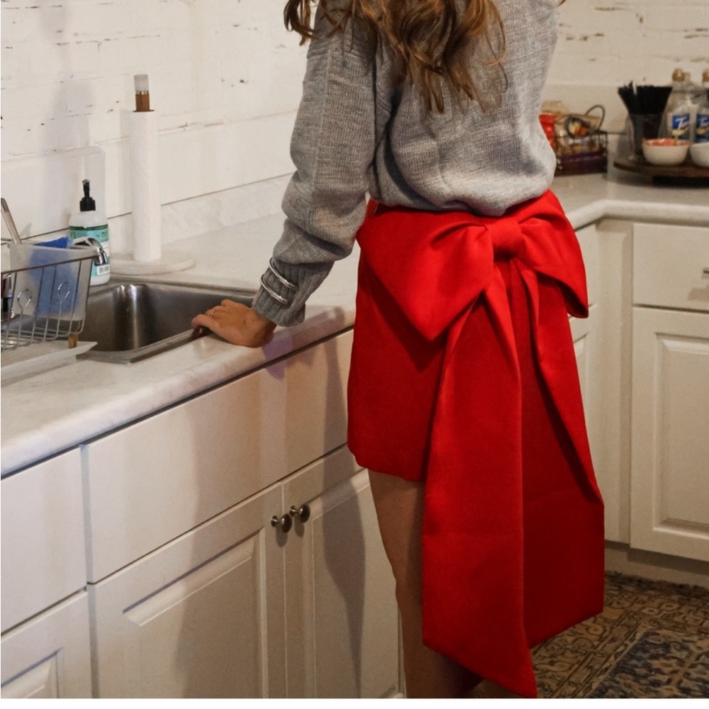 NWT! Meshki JANA BOW MINI SKIRT SET– RED L/XL